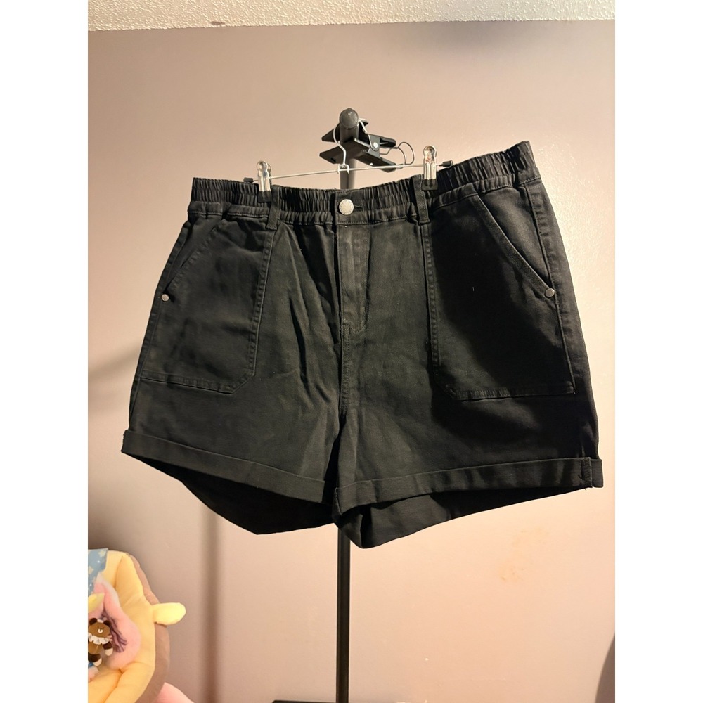 City Chic Black Elastic Waist, Pockets, Cuffed Legs, Denim Shorts Sz 20